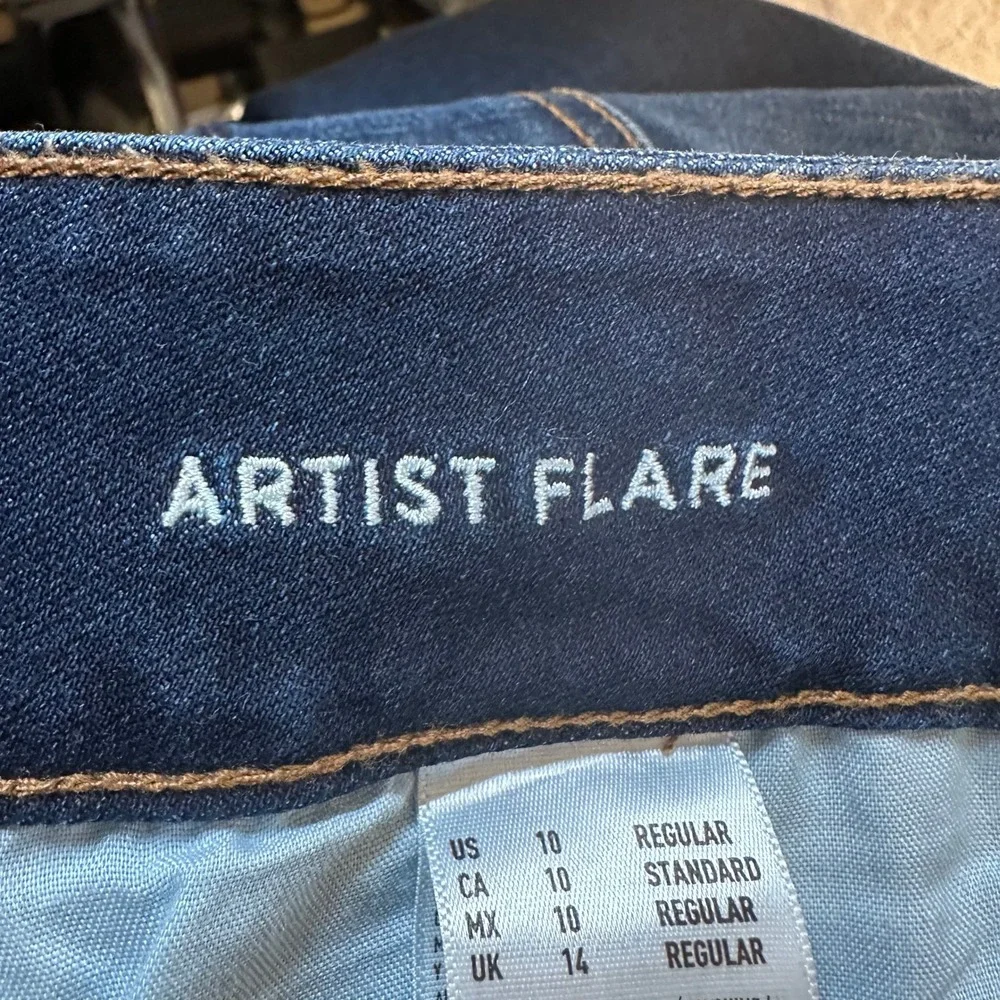 American Eagle Artist Flare Jeans Dark Wash Super Super Stretch Womens 10 Reg